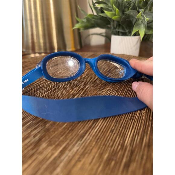 Speedo goggles - Picture 4 of 4